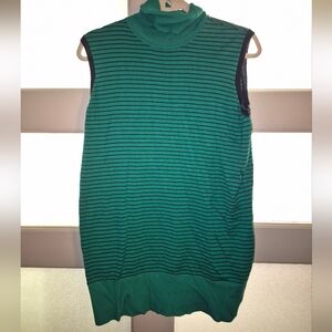 DG2 by Diane Gilman Green and Black Turtleneck Top